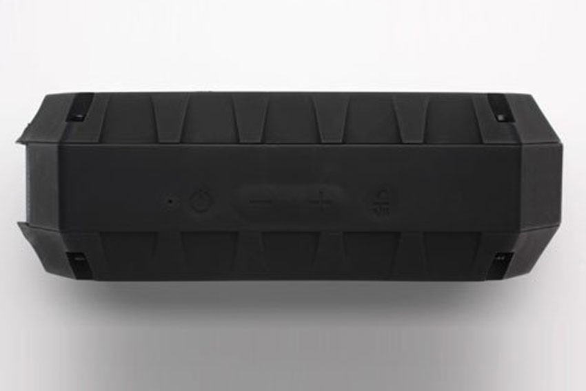 Soundcast VG1 Premium Waterproof Bluetooth Speaker Review 09