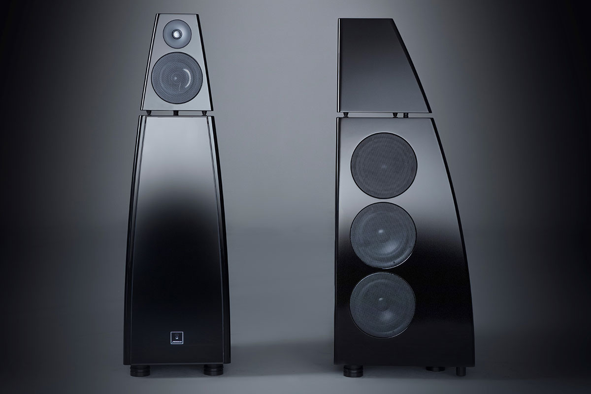 Foto © Meridian Audio Ltd. | Meridian DSP8000 XE Digital Active Loudspeaker