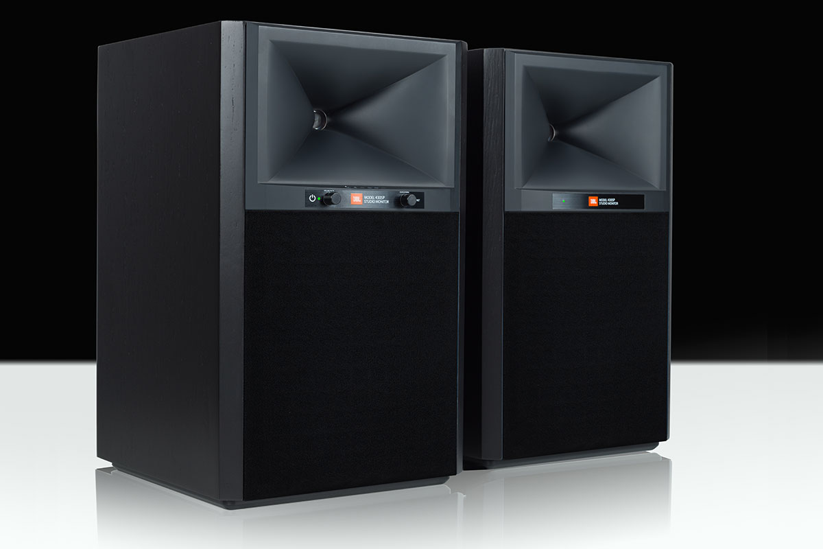 Foto © Harman International Industries | JBL 4305P Studio Monitor System