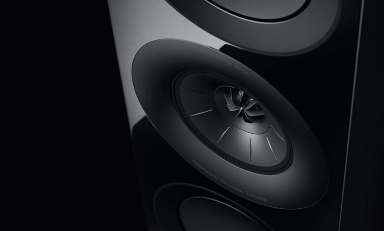 Foto © KEF | KEF R Series with MAT