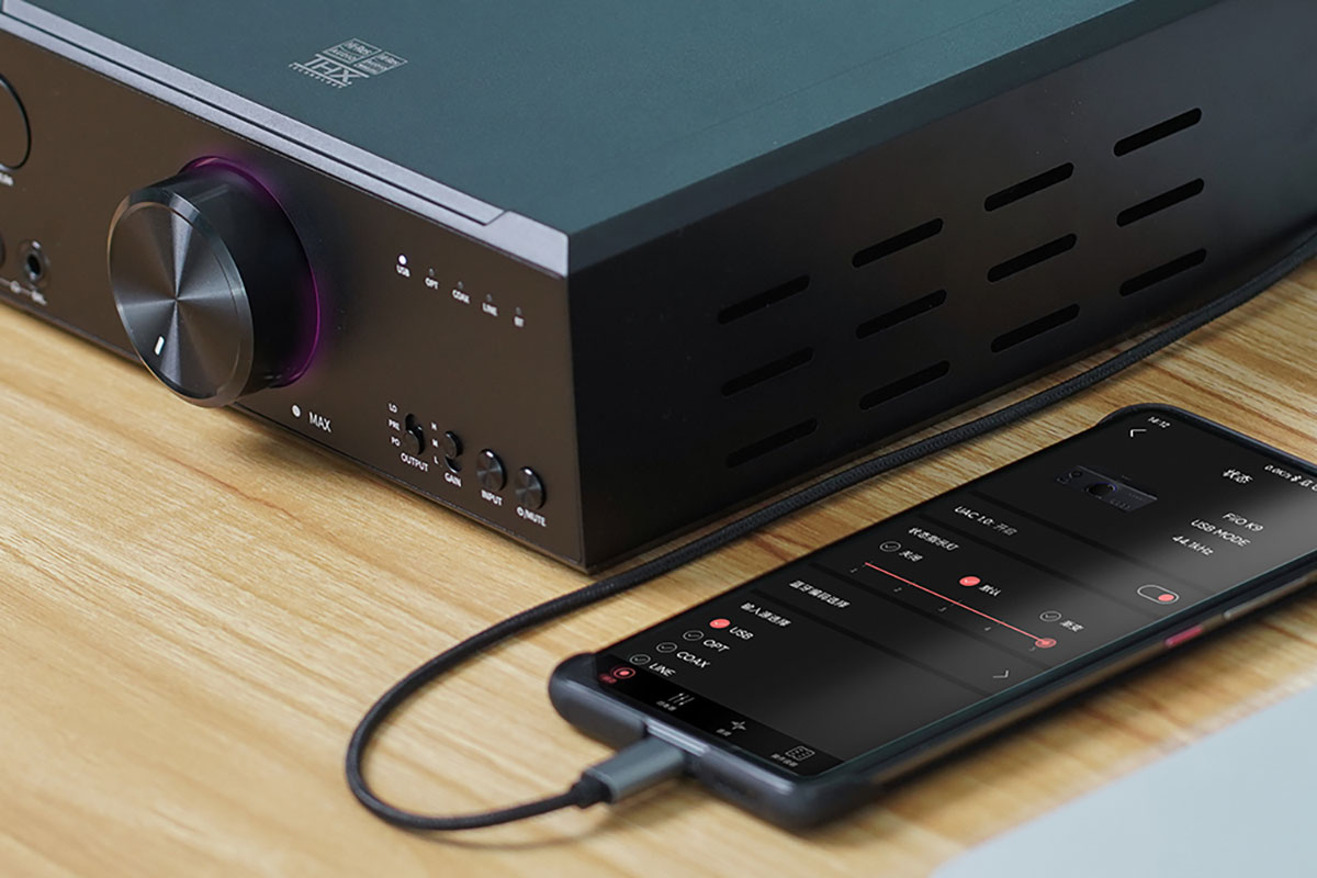 FiiO K9 Desktop DAC and Headphone Amplifier The affordable