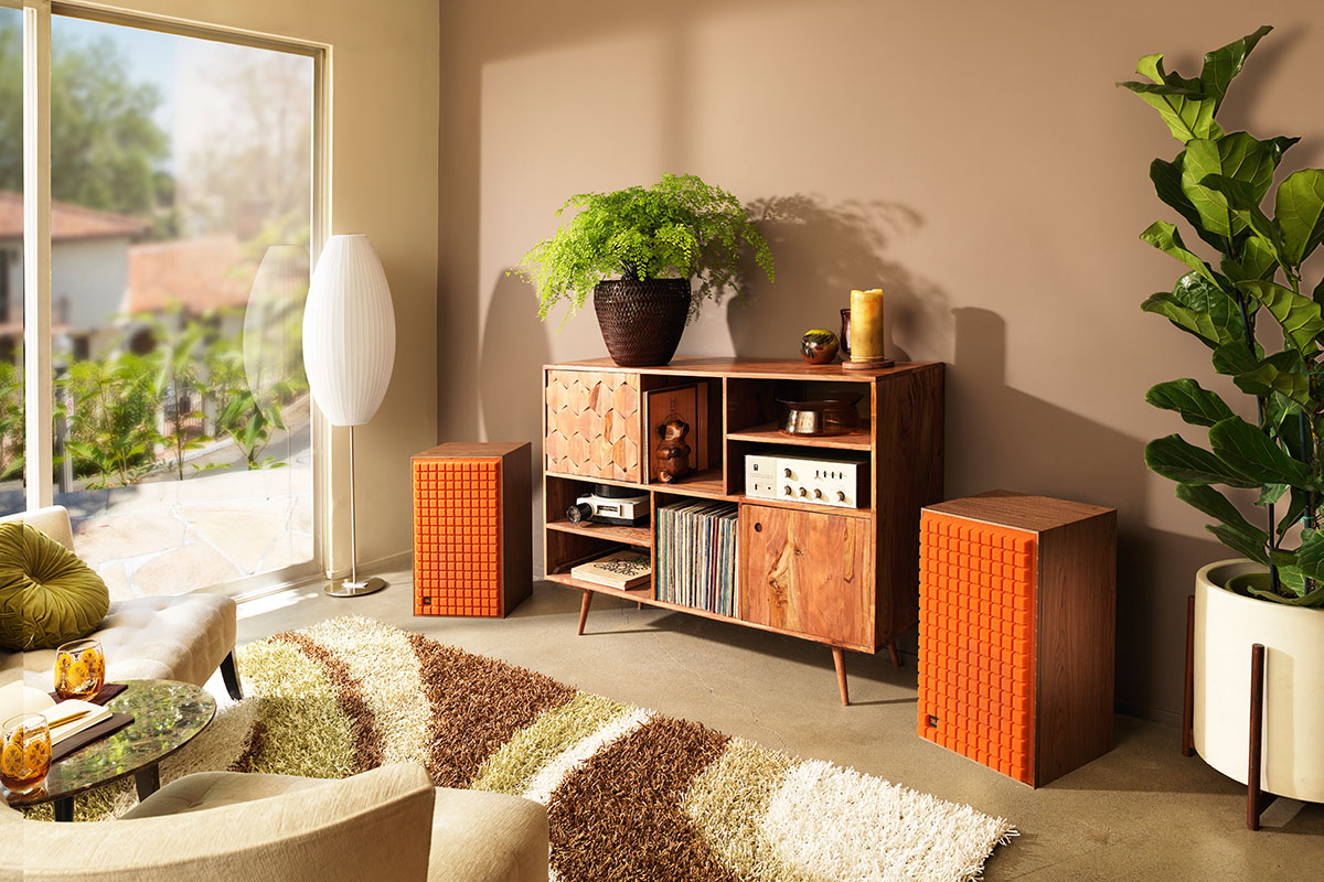 JBL L82 Classic Mk II and JBL L100 Classic Mk II Powerback inclusive