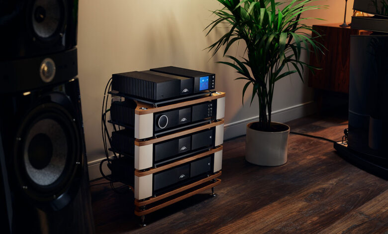 Foto © Naim Audio Ltd. | Naim 300 Series - The latest addition to the Naim New Classic Series