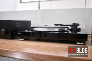 Foto © Yamaha Music Europe GmbH | Yamaha TT-S303 Turntable