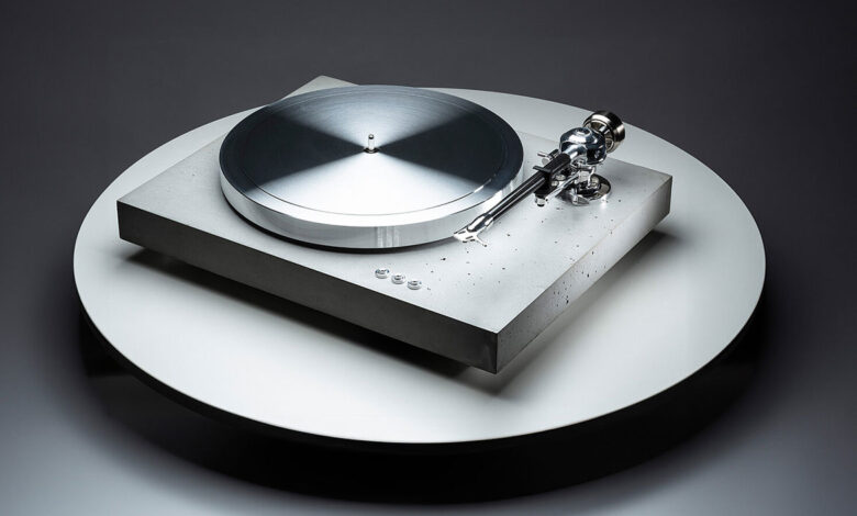 Foto © E.A.T. - European Audio Team | EAT C-Dur Concrete Turntable