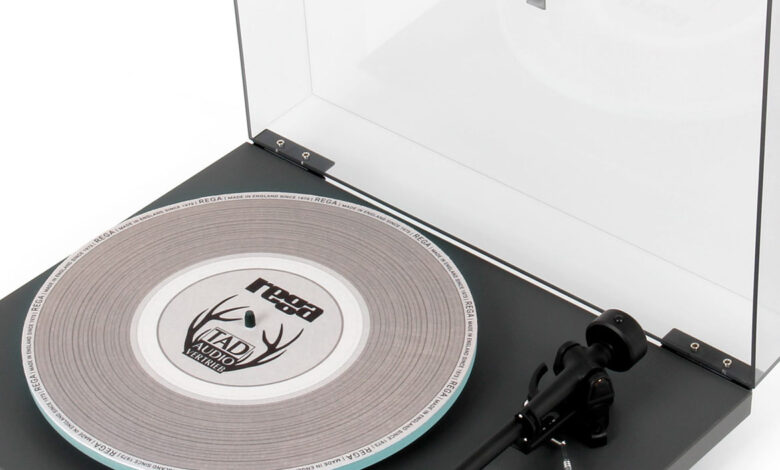 Foto © Rega Research Limited | Rega Planar 2 Limited by TAD