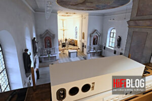 Foto © Nubert electronic GmbH | Speaker systems from Nubert electronic GmbH in the Balderschwand parish church
