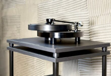 Foto © Bassocontinuo Audio Systems S.r.l. | essenza Vinyl Shelf - For vinyl lovers
