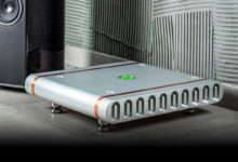 Foto © Bassocontinuo Audio Systems S.r.l. | Bassocontinuo Relentless 800 Stand