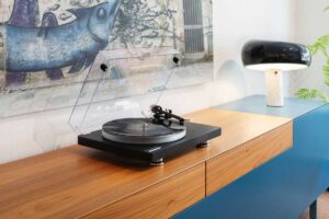 Foto © sempre-audio.at | Clearaudio Compass Turntable