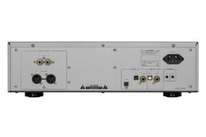 Foto © Luxman Corporation | Luxman D-03R Compact Disc Player