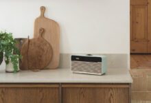 Foto © Ruark Audio | Ruark R2 Sea Mist Limited Edition
