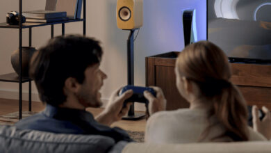 Foto © KEF | KEF LSX II Amber Haze and KEF LSX II Cotton White