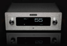 Foto © Audio Research Corporation | Audio Research LS-3 Preamplifier