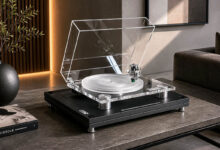Foto © Bassocontinuo Audio Systems S.r.l. | Essenza Isola Turntable Platform